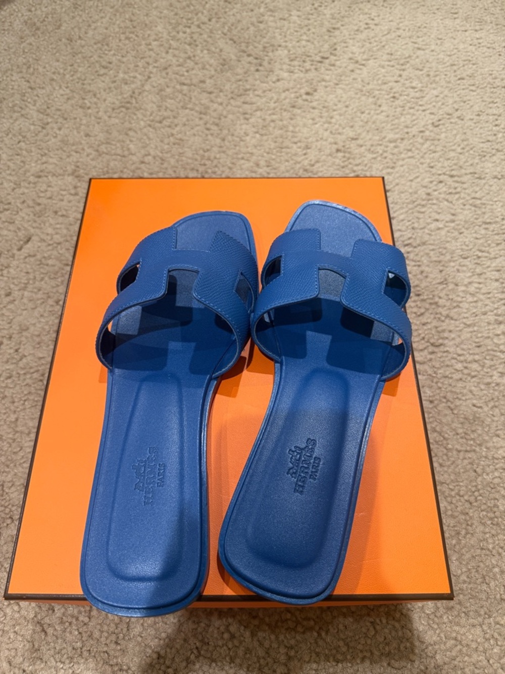 Hermès Oran Sandal in Bleu Bleuet - Picture 8 of 8
